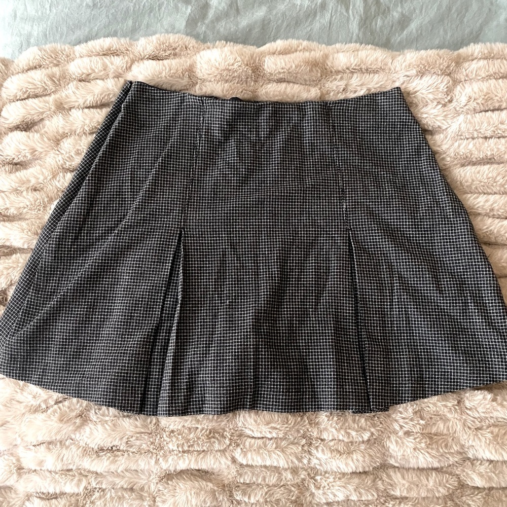 Abercrombie plaid skort! Size Medium. Never worn with tags.